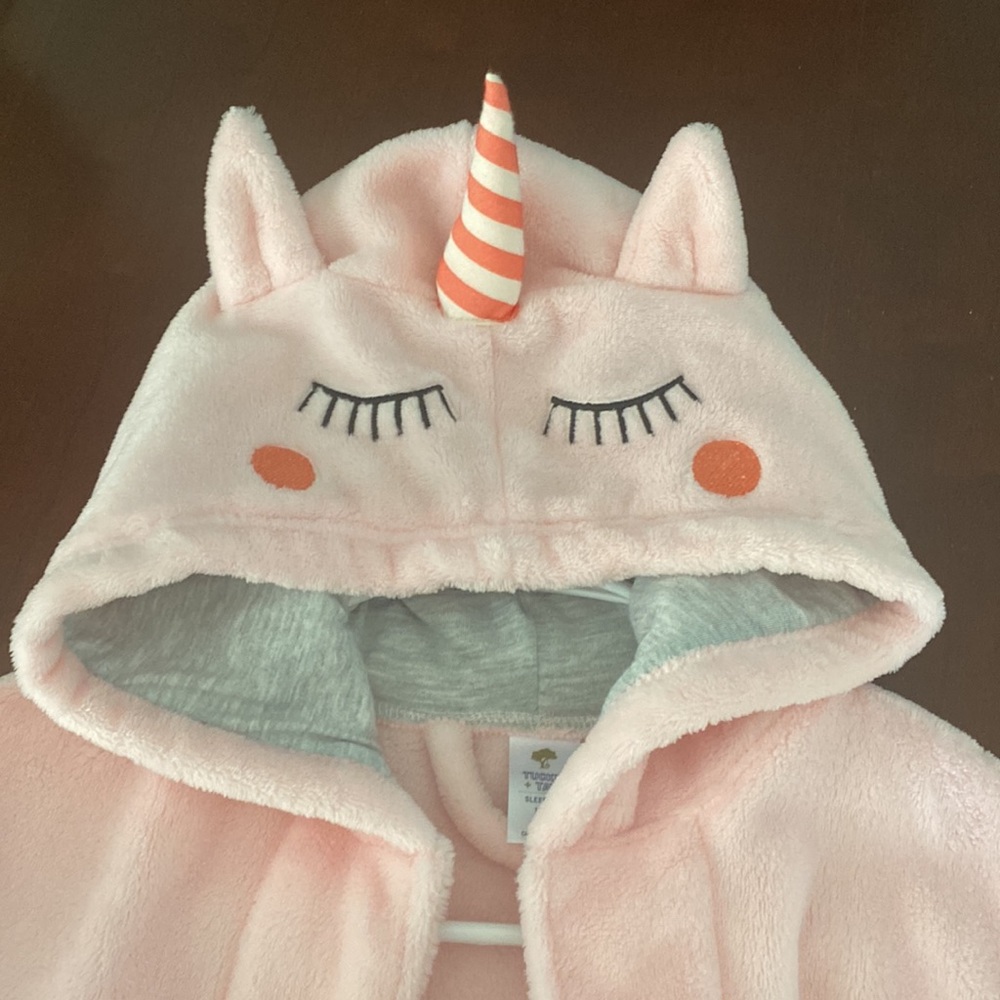Tucker & Tate pink hooded girl’s robe Size 10-12